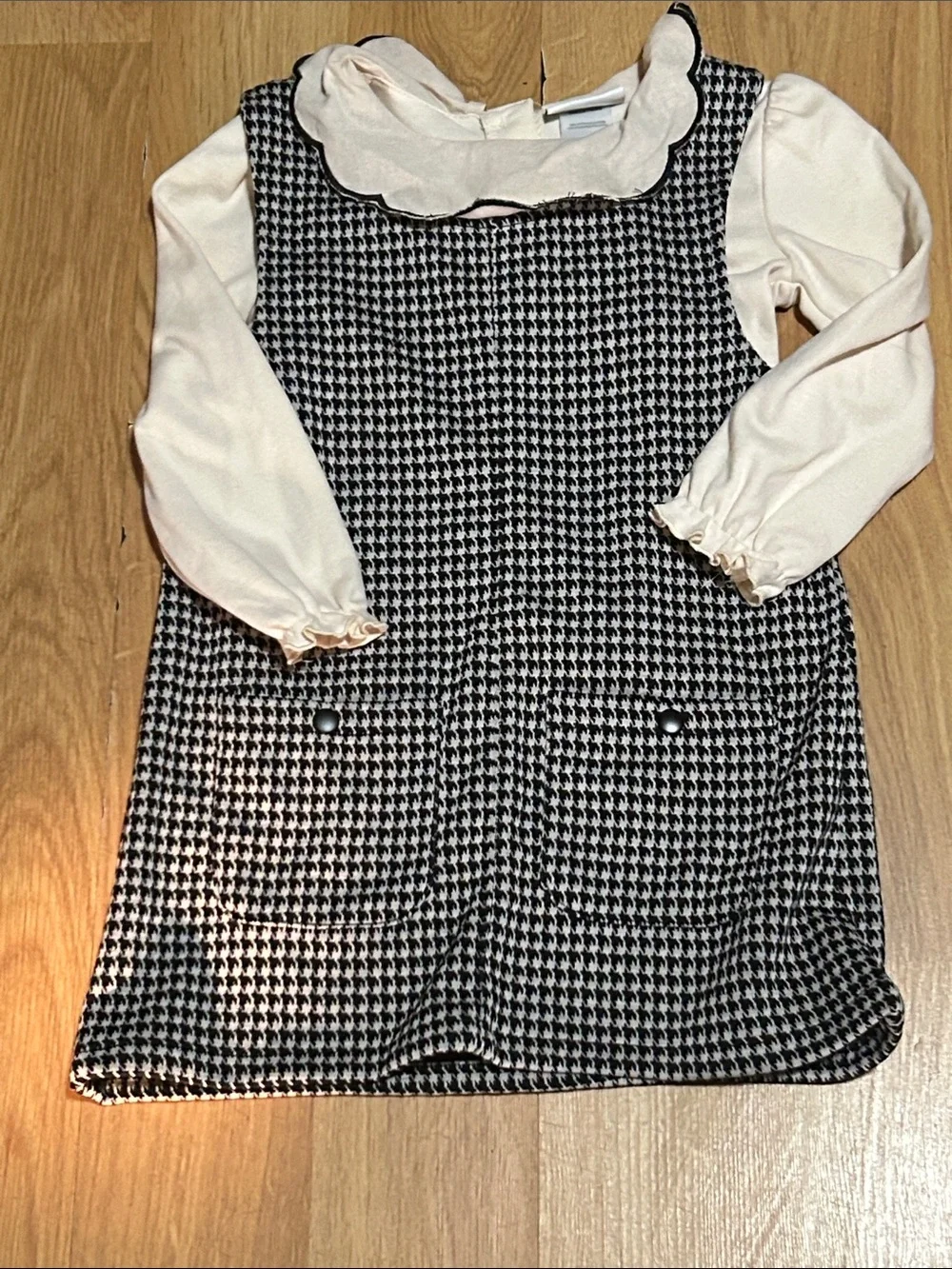 Nicole Miller Girls Black and Cream Houndstooth Dress Size 3T New Condition
